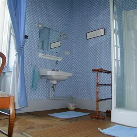 Domaine De Lalande Nocleg ze śniadaniem 3*