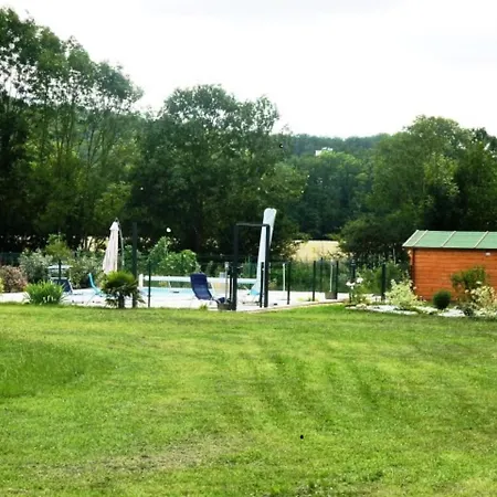 Domaine De Lalande לינה וארוחת בוקר 3*