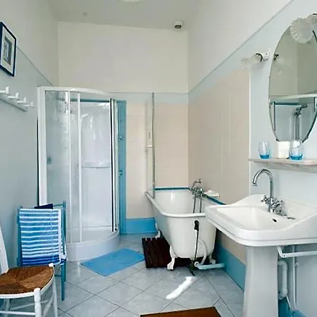 Bed and breakfast Domaine De Lalande 3*