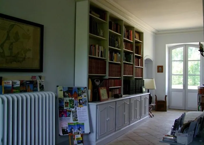 Domaine De Lalande 3* Vénès