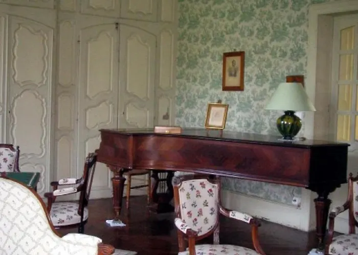 Bed & Breakfast Domaine De Lalande 3*